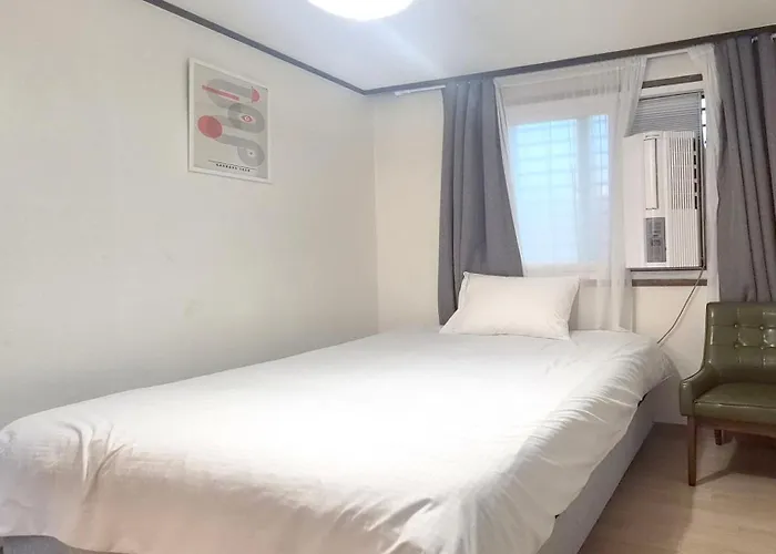 K-5 넓은공간, 홍대 연트럴파크, 홍대역6번출구 7분 아파트 서울특별시
